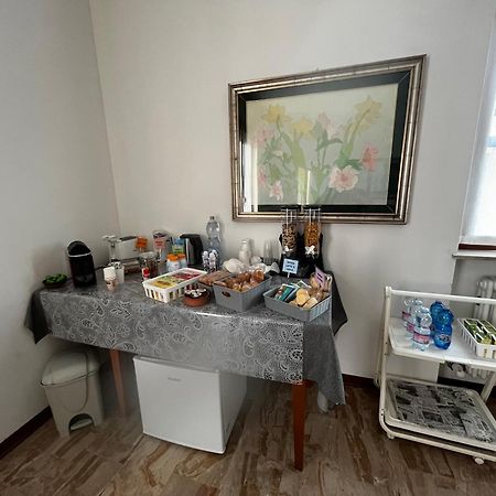 R&B Emilia Bed & Breakfast Cadeo Екстериор снимка